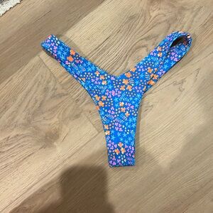 Kulani Kinis Cheeky V Bototms